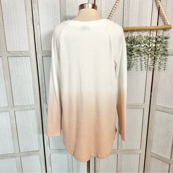 Torrid Waffle V-Neck Button Front Long Sleeve Peach Ombre White Top Plus Size 1X - Picture 10 of 14